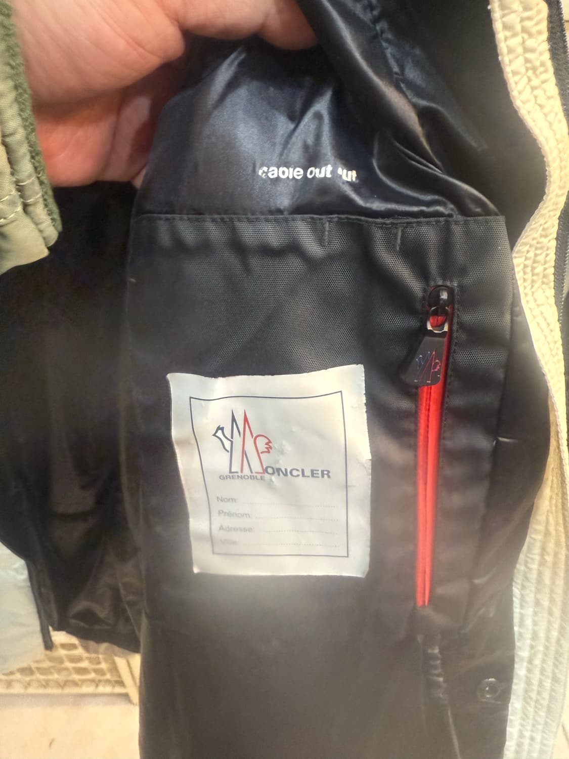 2/55-66 정품 몽클레어 그렉노블 패딩 팝니다 상품이미지5