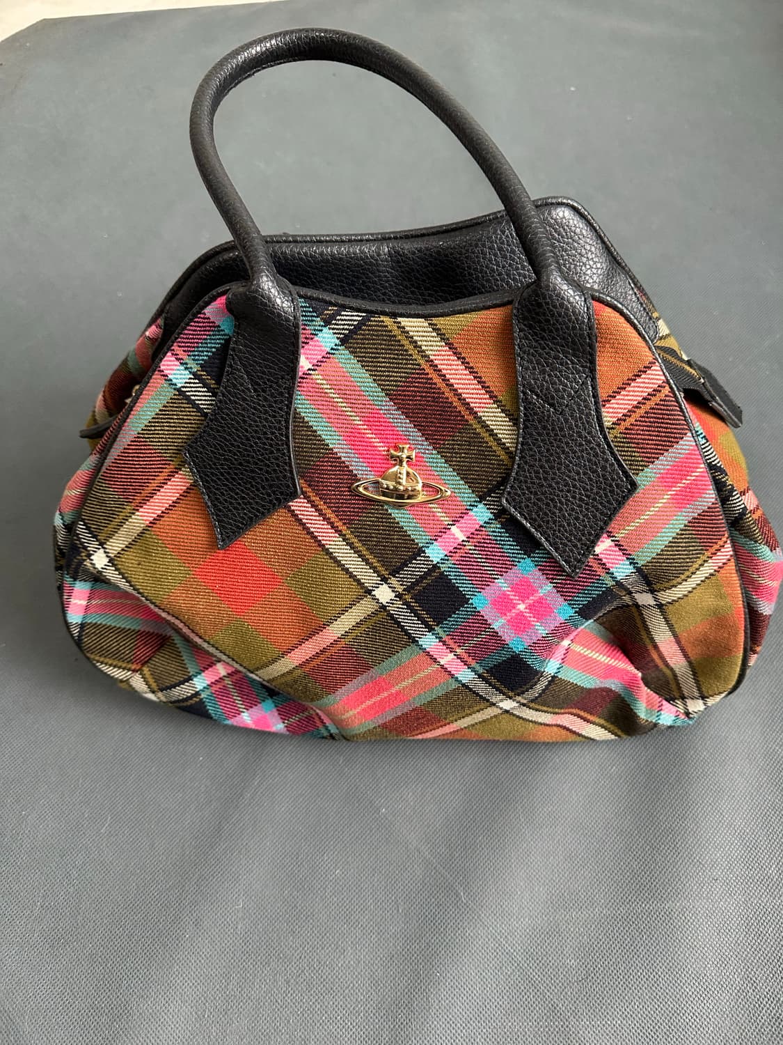 비비안웨스트우드 체크 토트백 핸드백 상품이미지2