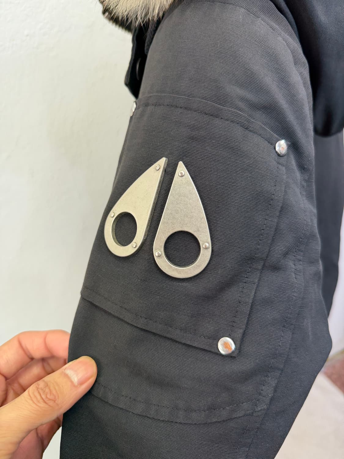 매장판정품) 무스너클 남성 패딩 M 상품이미지3