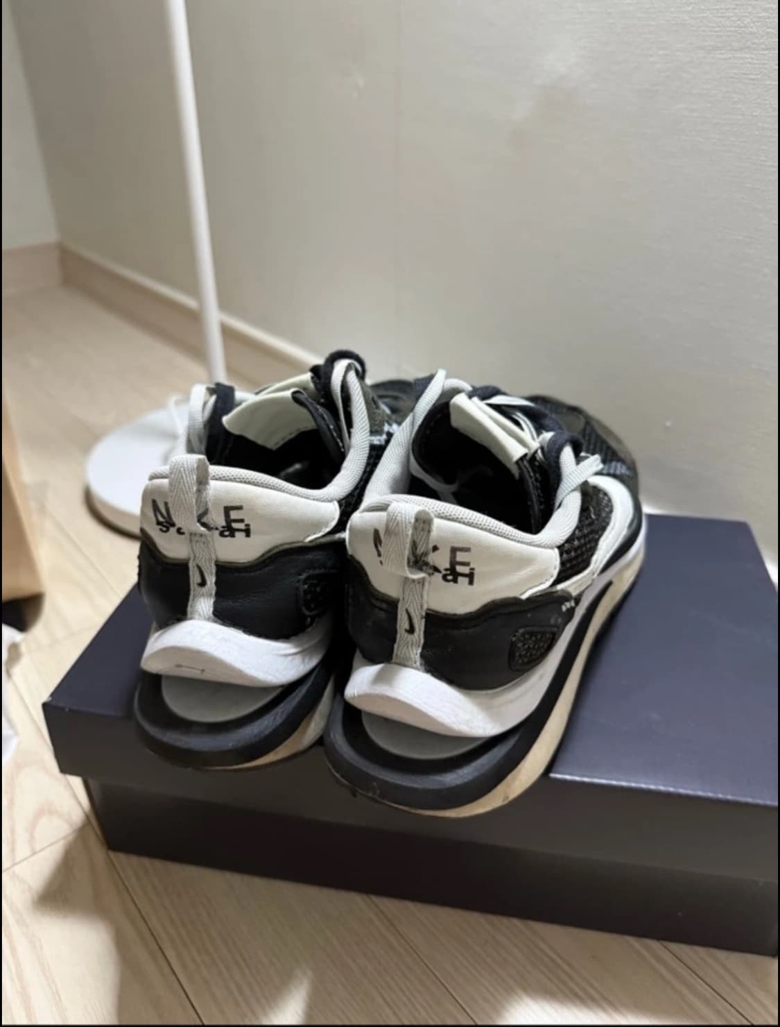 나이키 사카이 베이퍼와플 280 상품이미지2