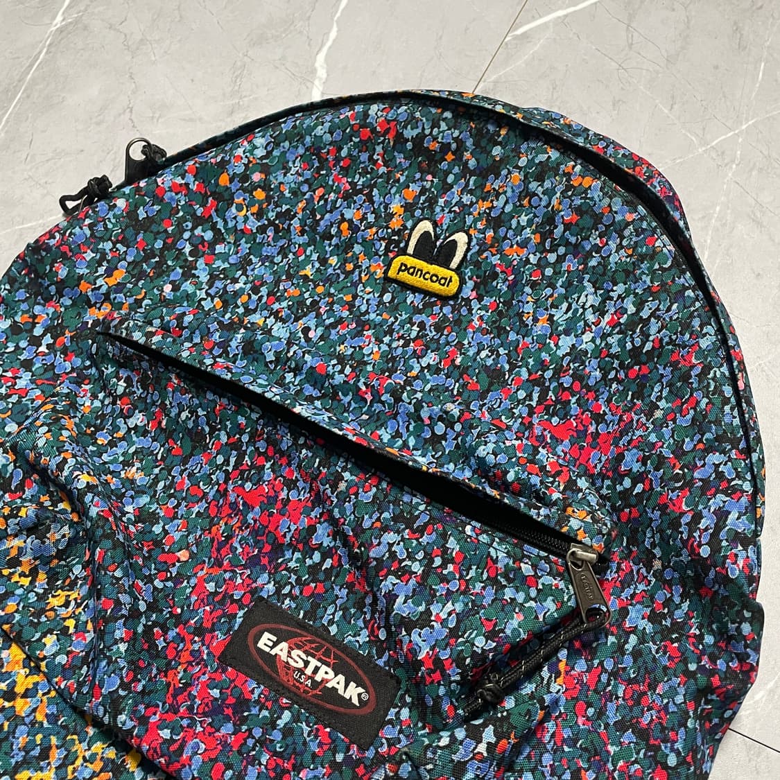 팔로워 특가 이스트팩 팬콧 콜라보 플라워 패턴 백팩 가방 상품이미지3