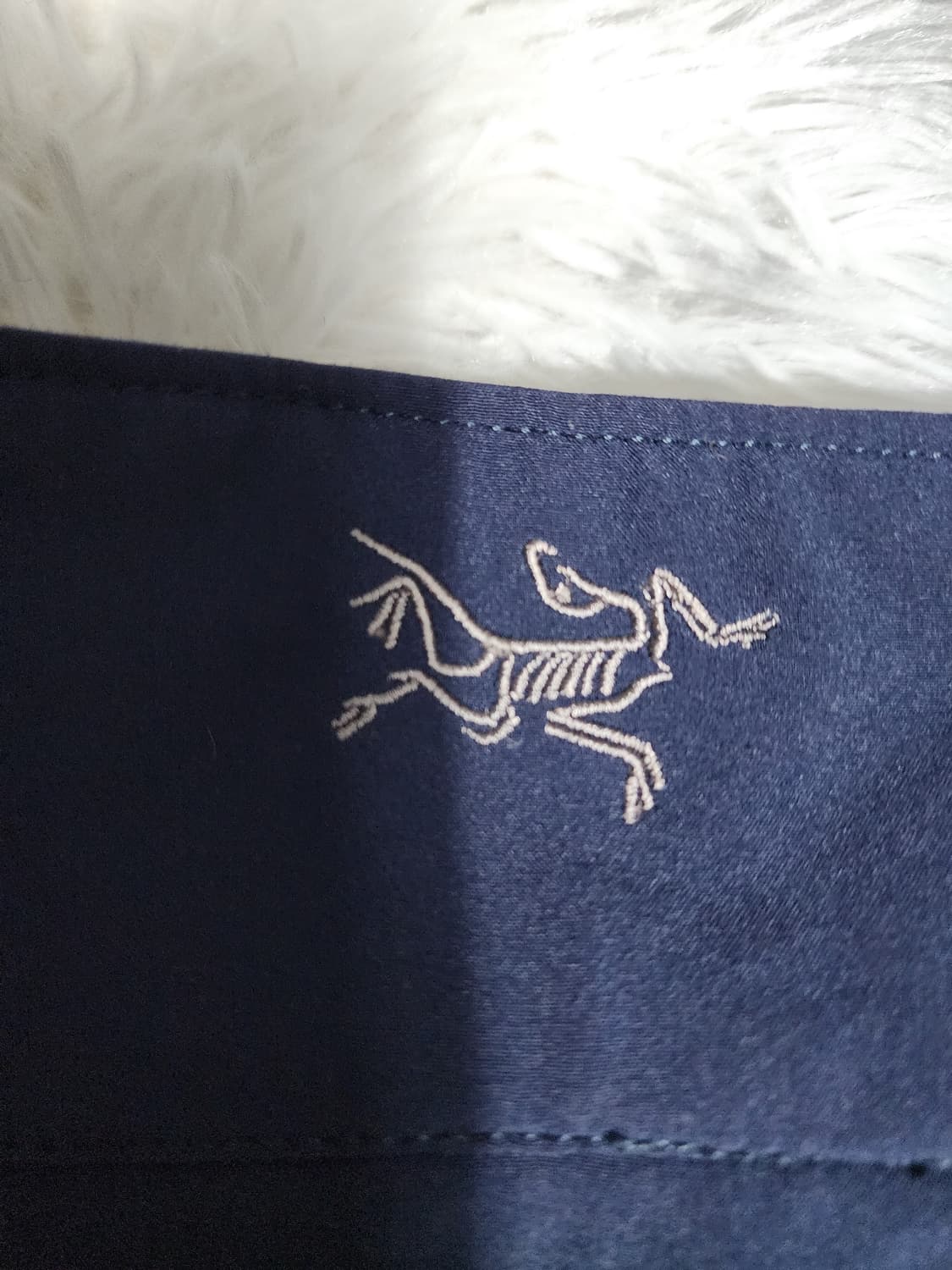 아크테릭스 시그마 네이비 바람막이 자켓 상품이미지4