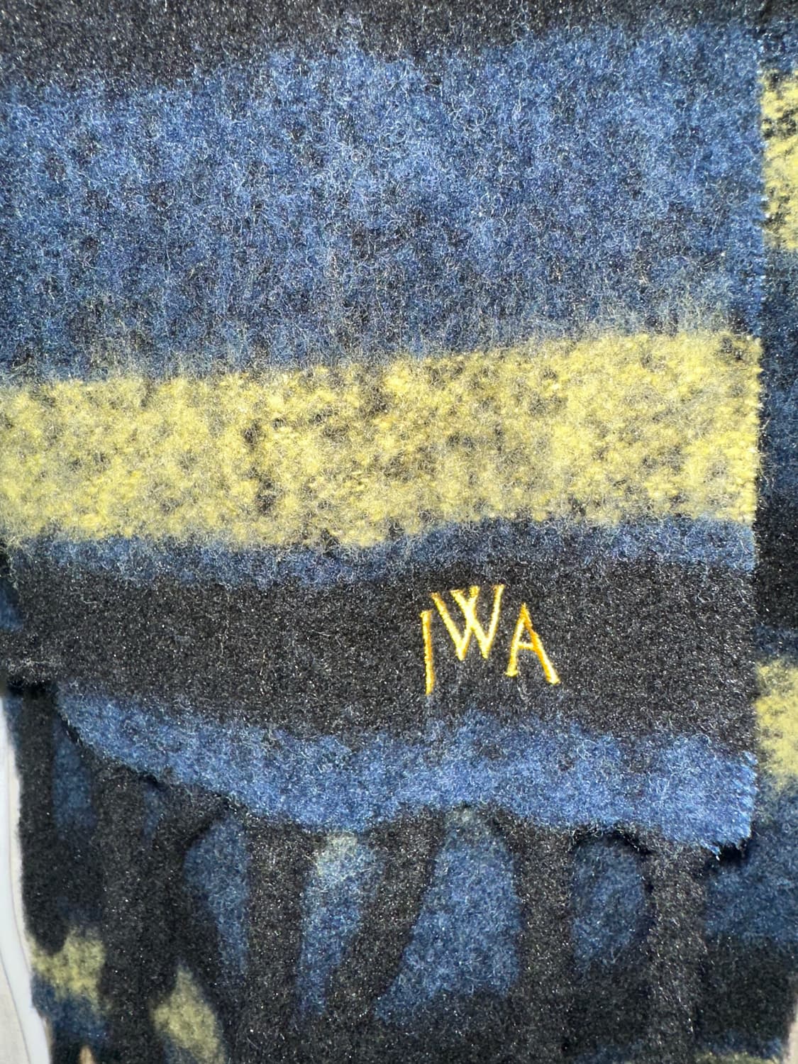 유니클로 jw앤더슨 콜라보 머플러 상품이미지1