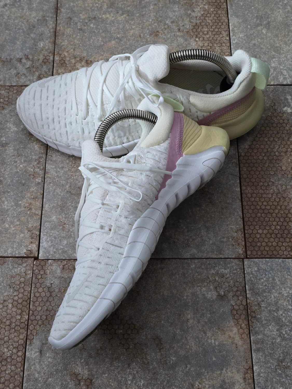 (230)나이키 프리 런 5.0 써밋 화이트  상품이미지5