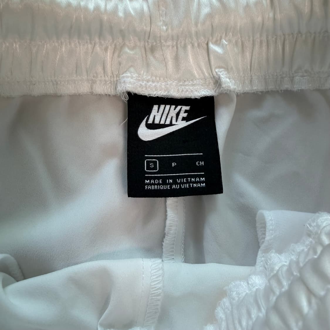 Nike W 글로시 그레이 우븐 조거팬츠 상품이미지2