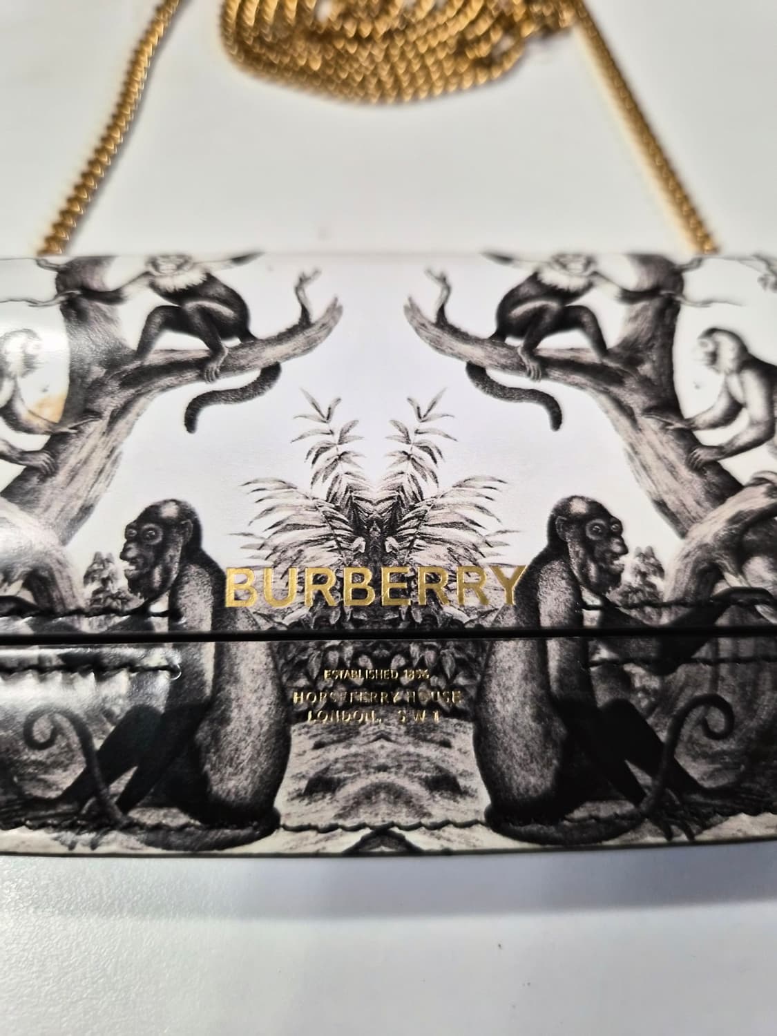 (정품) 버버리 프린팅 WOC 크로스백 (명품 여자 가방 반지갑 숄더백) 상품이미지2