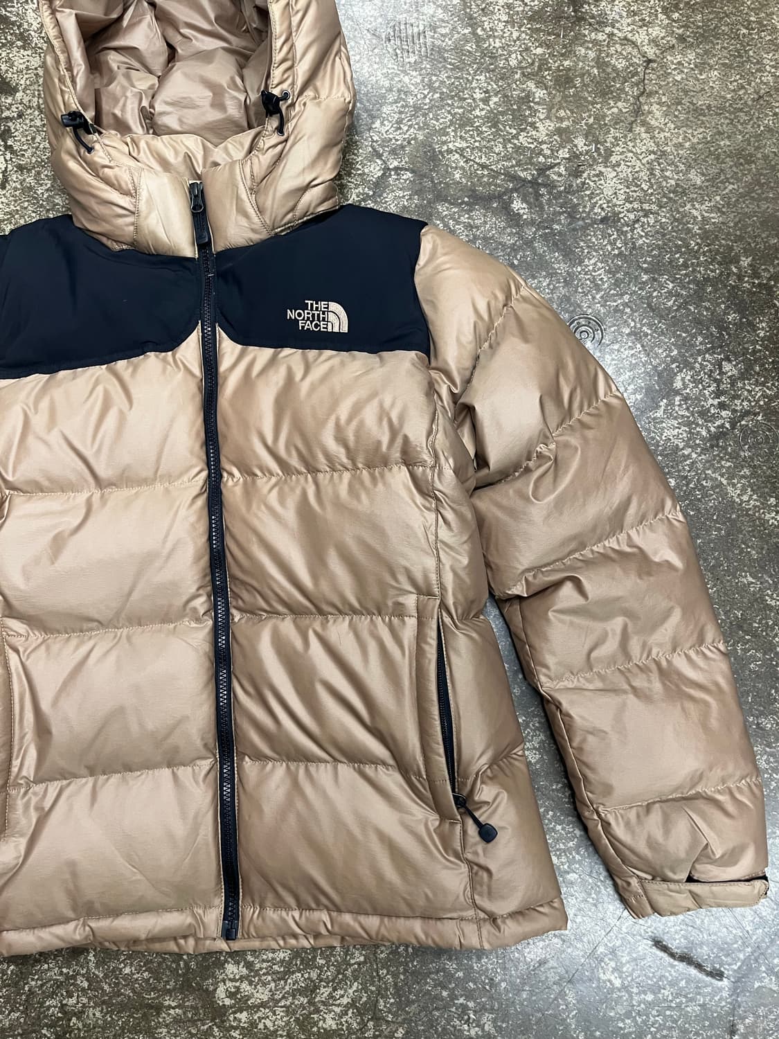 노스페이스 700 눕시2 구스패딩 상품이미지3