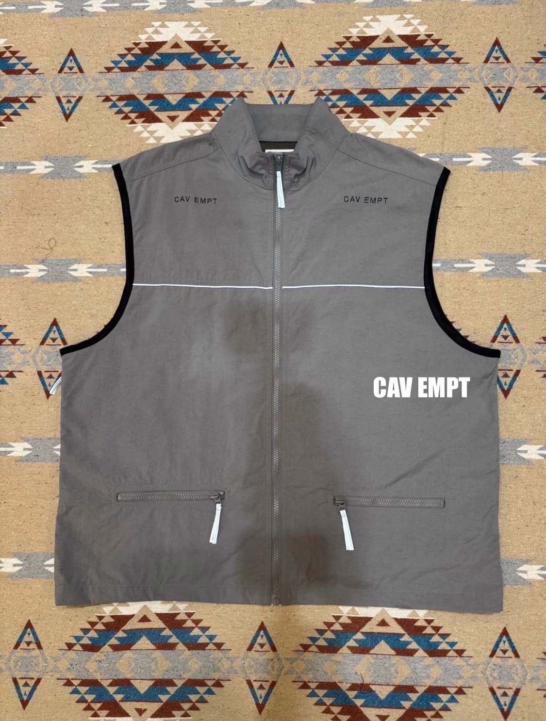 [XL] 카브엠트 나일론 zip 베스트 그레이 -23SS 상품이미지1