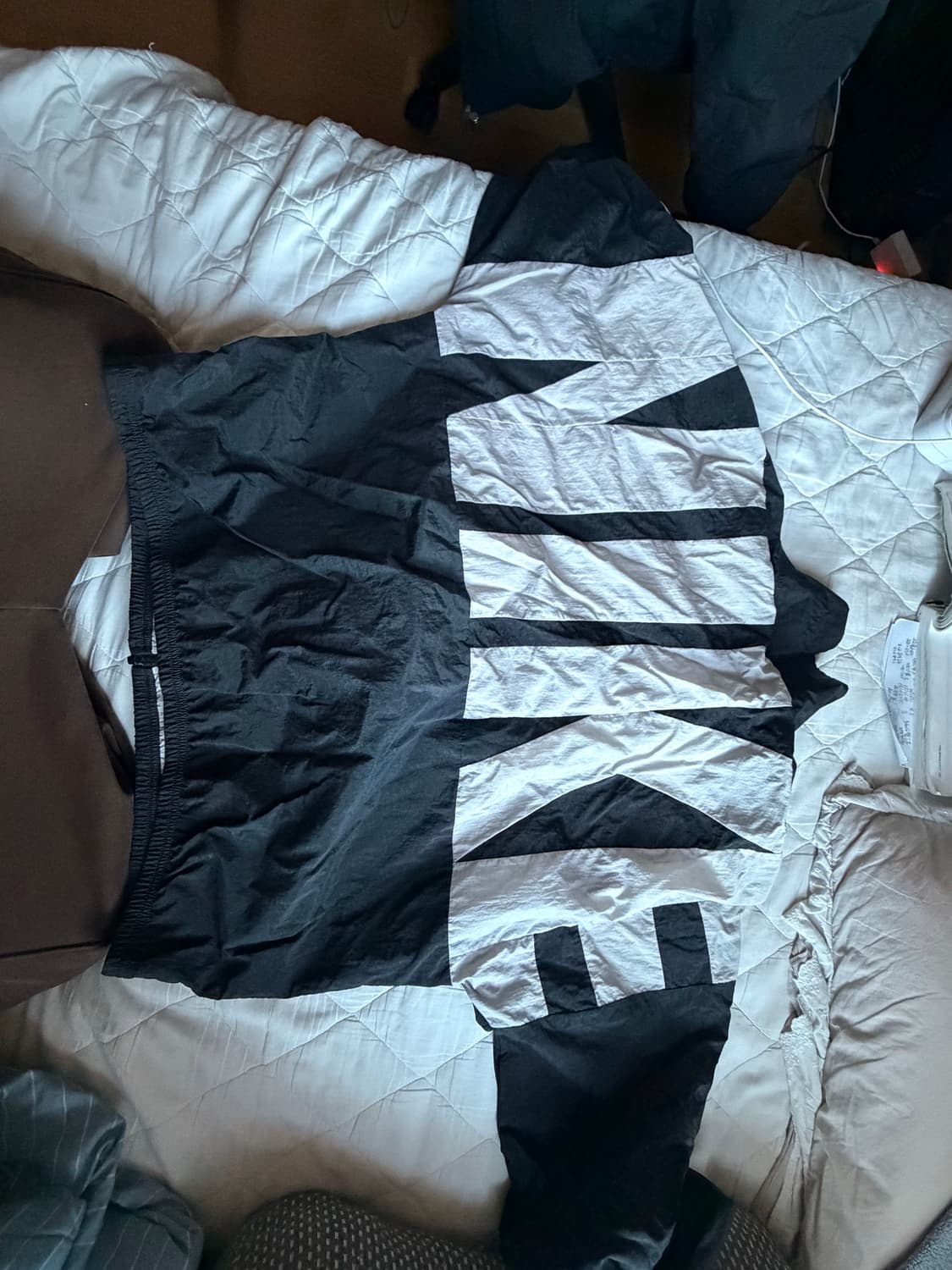 나이키 바람막이 상품이미지2