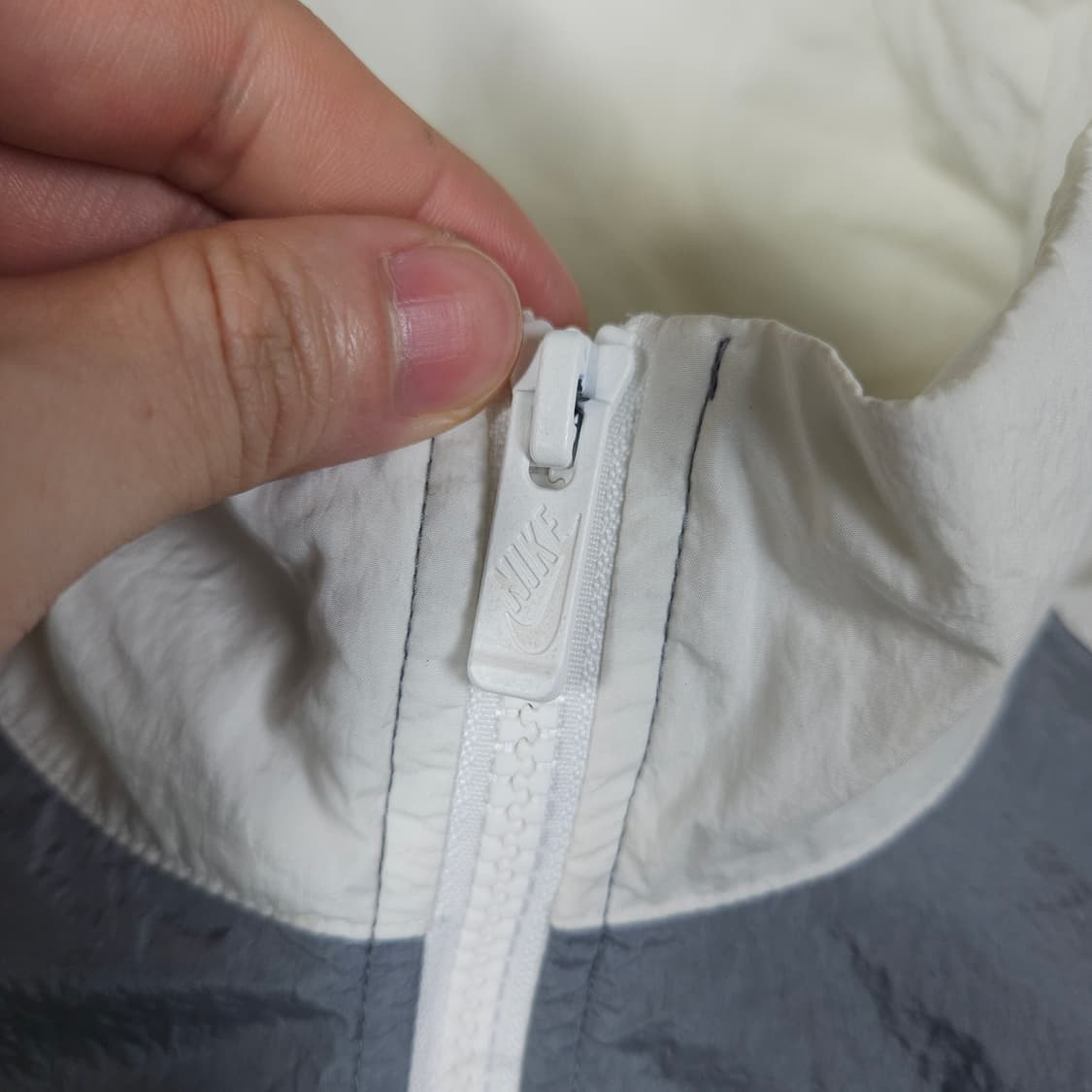 나이키 빅로고 우븐 바람막이  상품이미지6