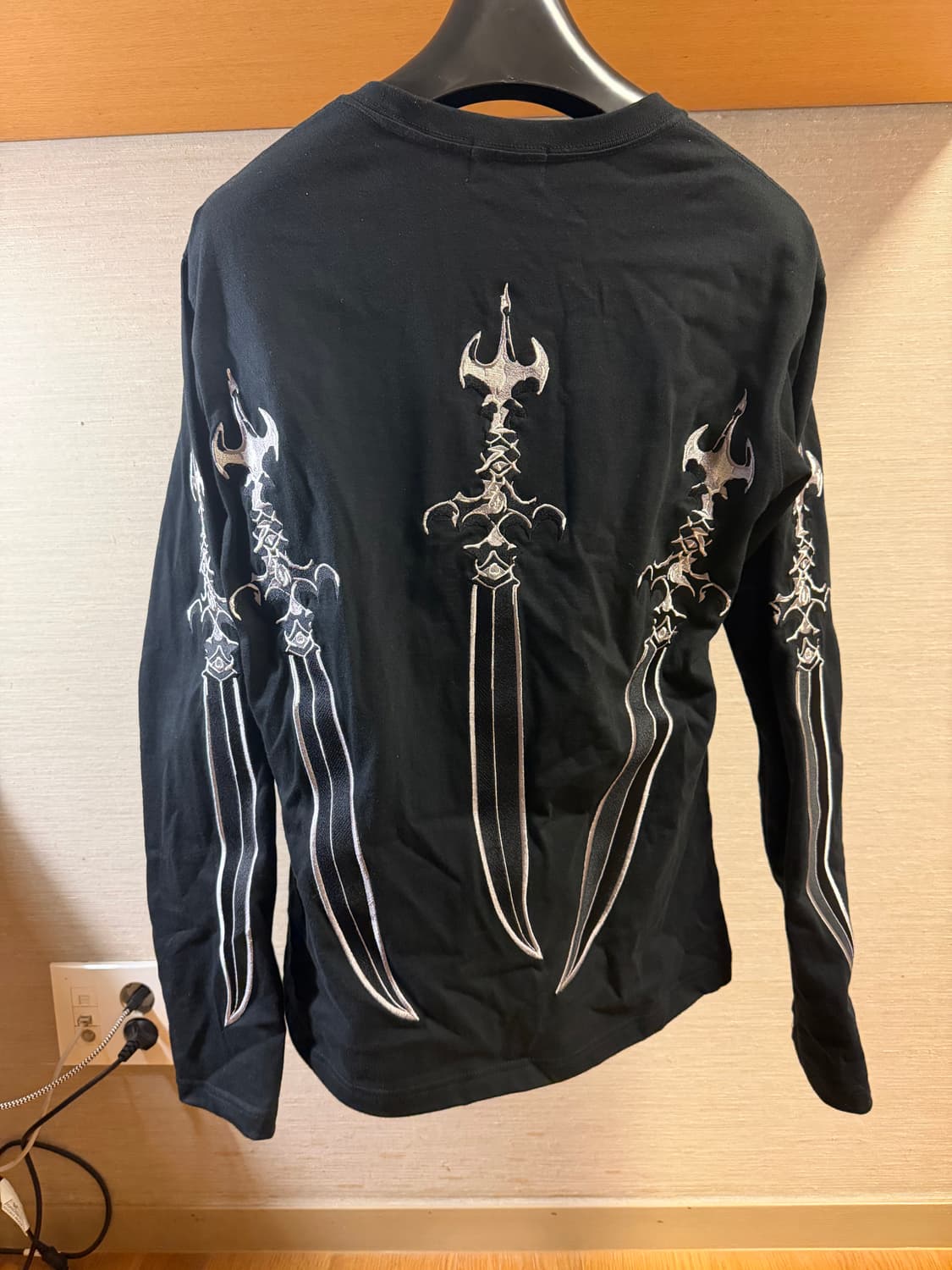 떠그클럽 소드슬리브 블랙 M(2사이즈) 상품이미지2