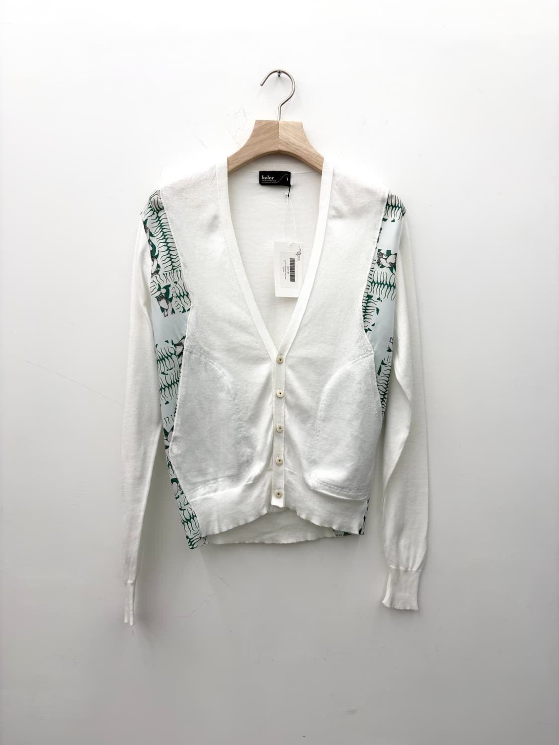 PATTERN CARDIGAN WHITE 상품이미지1