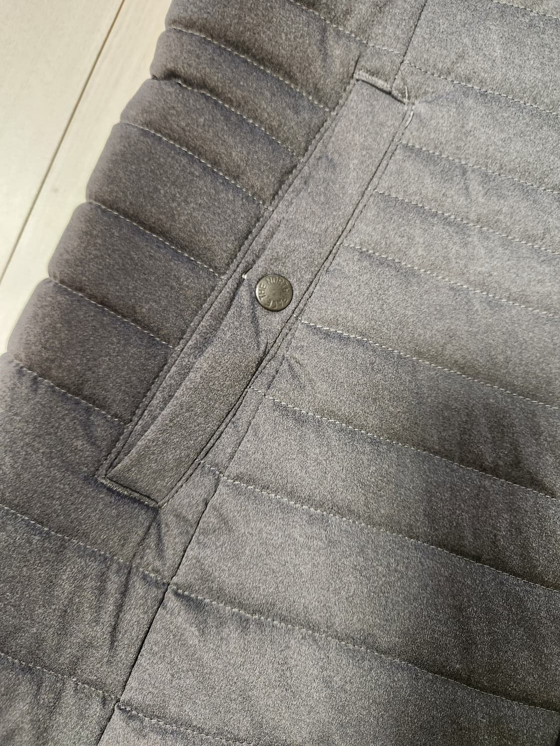 노스페이스 화이트라벨 여성 그랜트 브이모션 롱패딩자켓 사이즈95(L) 상품이미지9