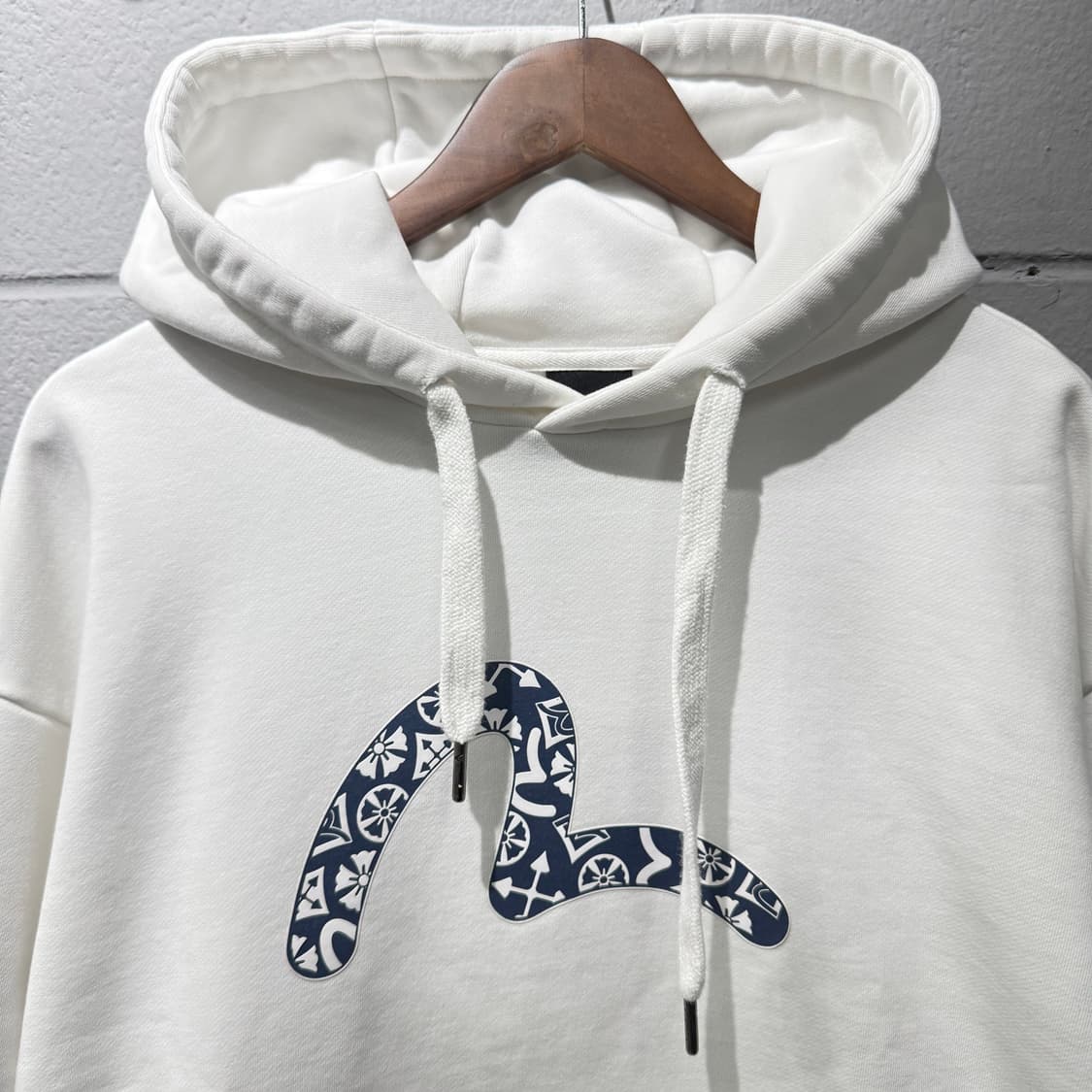 에비수 로고 후드티 화이트 상품이미지2