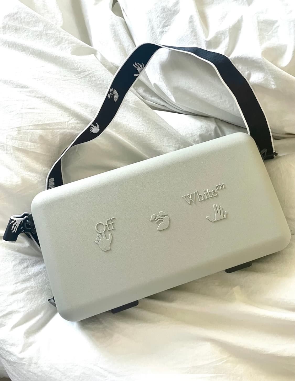 오프화이트 가방 상품이미지1