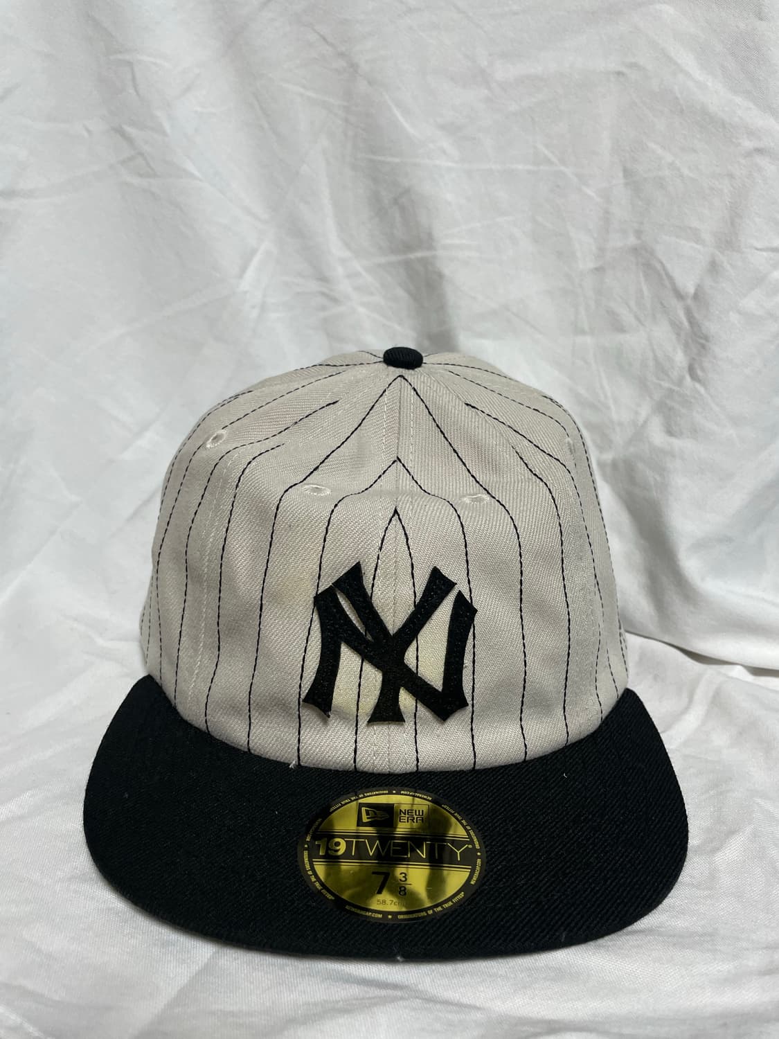 뉴에라 뉴욕 양키스 스트라이프 볼캡 7 3/8 상품이미지1