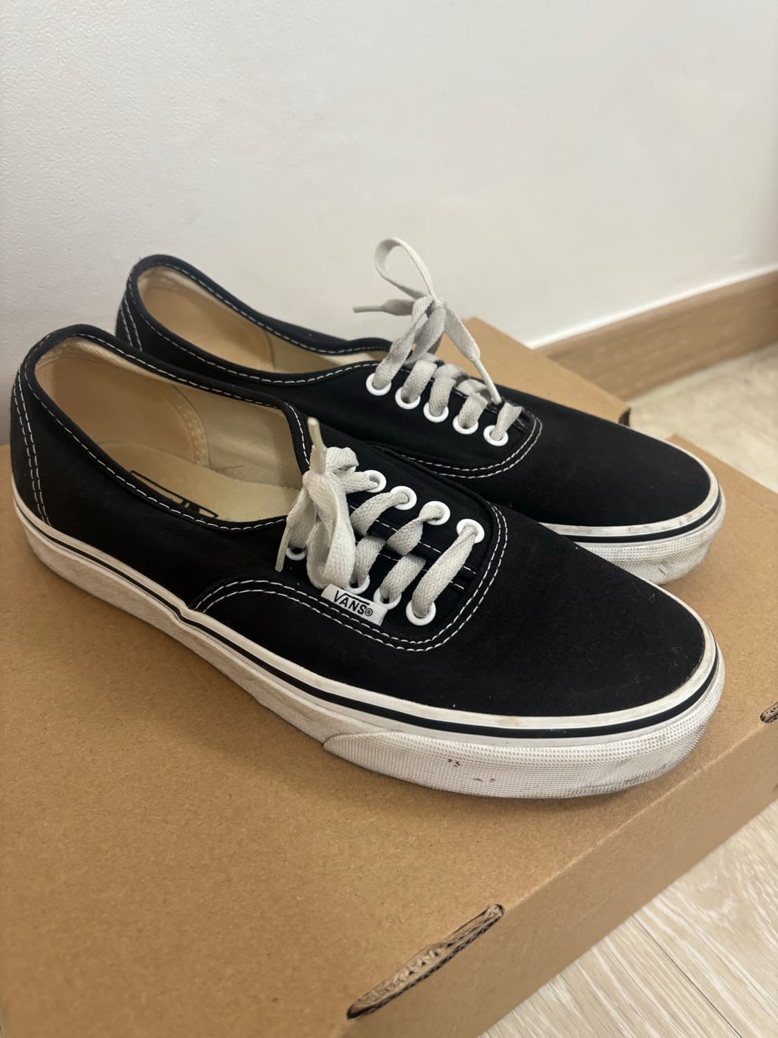 반스 어센틱 블랙 260 상품이미지1