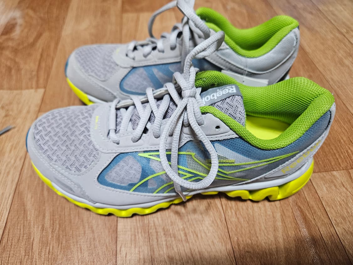 [230]리복 직라이트 러닝화 상품이미지1