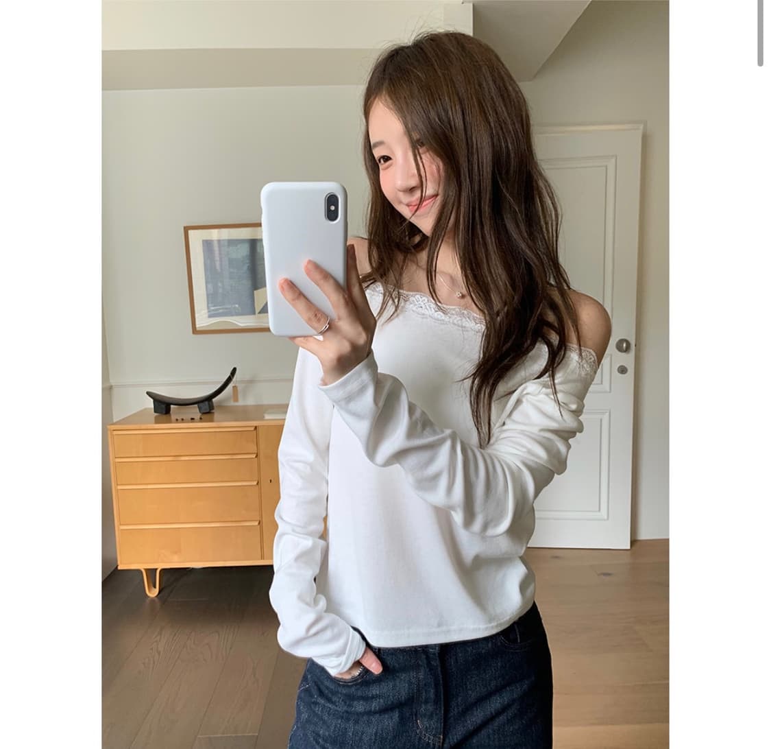 프릴리 DF. Rara Lace Off-Shoulder Tee 상품이미지1