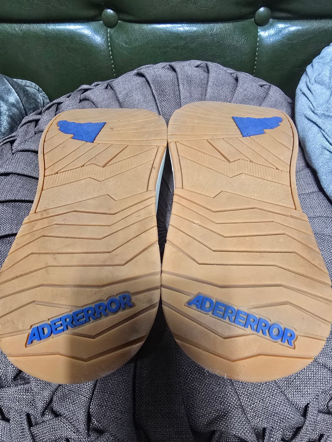 아더에러 로그 바우스 오프 화이트 250~ 상품이미지9