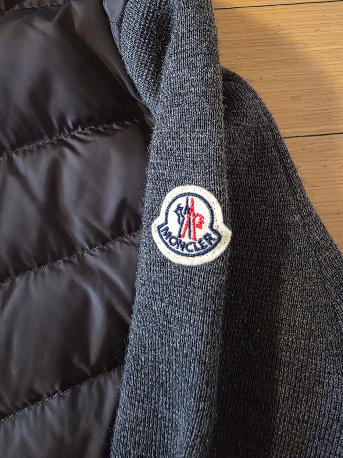 몽클레어 니트집업 상품이미지2