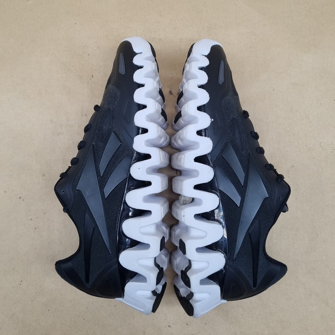 리복 직펄스 여성운동화235 상품이미지5