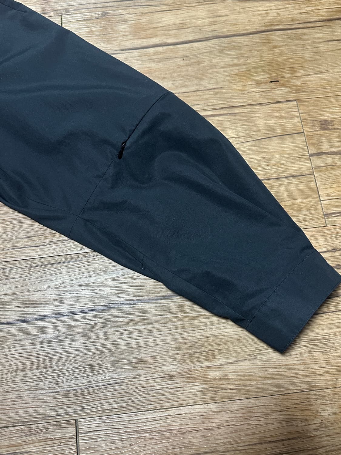 아모멘토 래글런 코튼 집 점퍼 블랙 Raglan Cotton Zip 상품이미지6