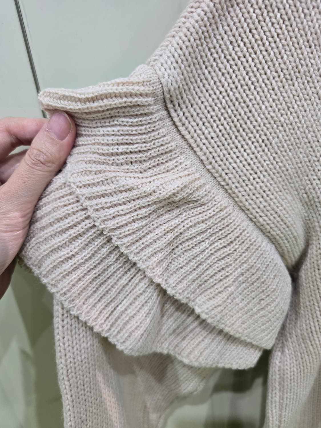 프릴 니트 긴팔 티셔츠 상품이미지2