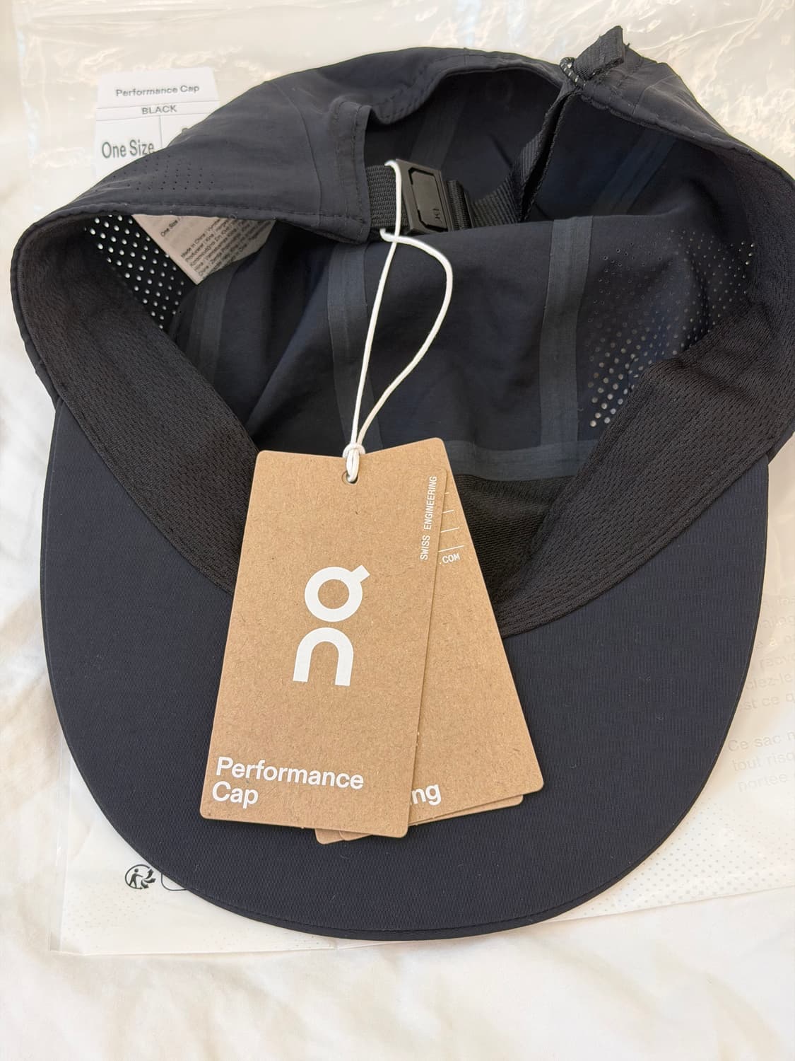 온러닝 퍼포먼스 캡 블랙 상품이미지4