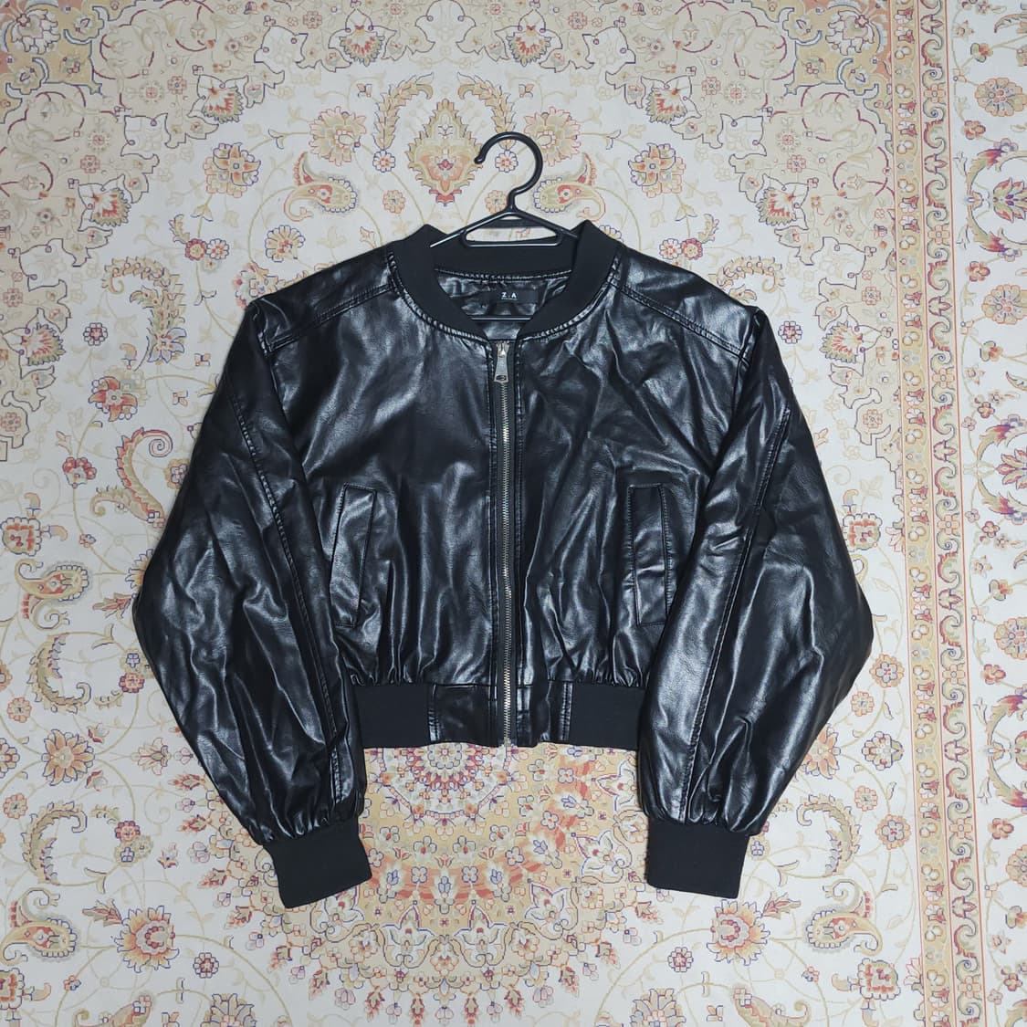 여성 크롭 페이크 레더 자켓 프리
 상품이미지1