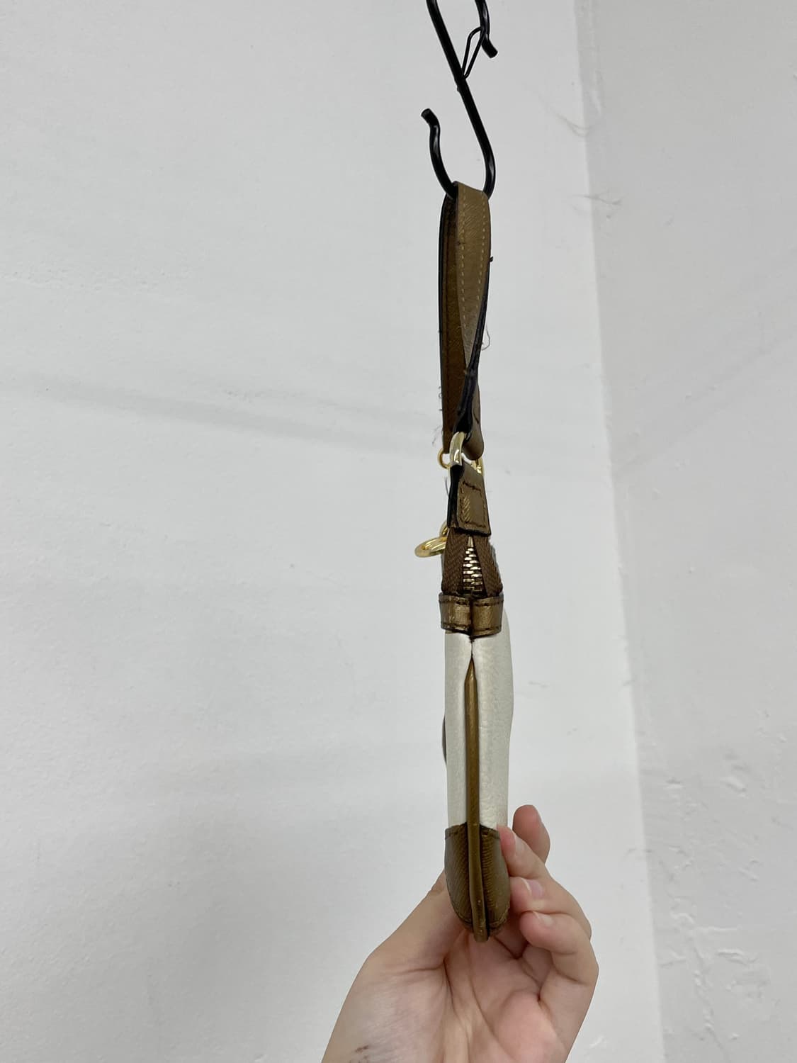 메트로시티 로고 금장 미니백 상품이미지6