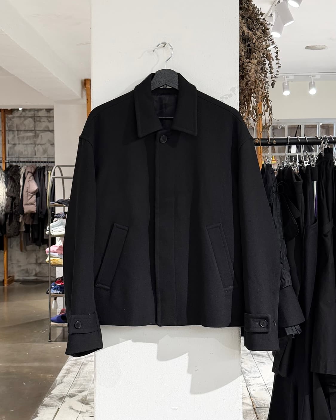 오라리 블랙 울 포켓 하프 코트 상품이미지1