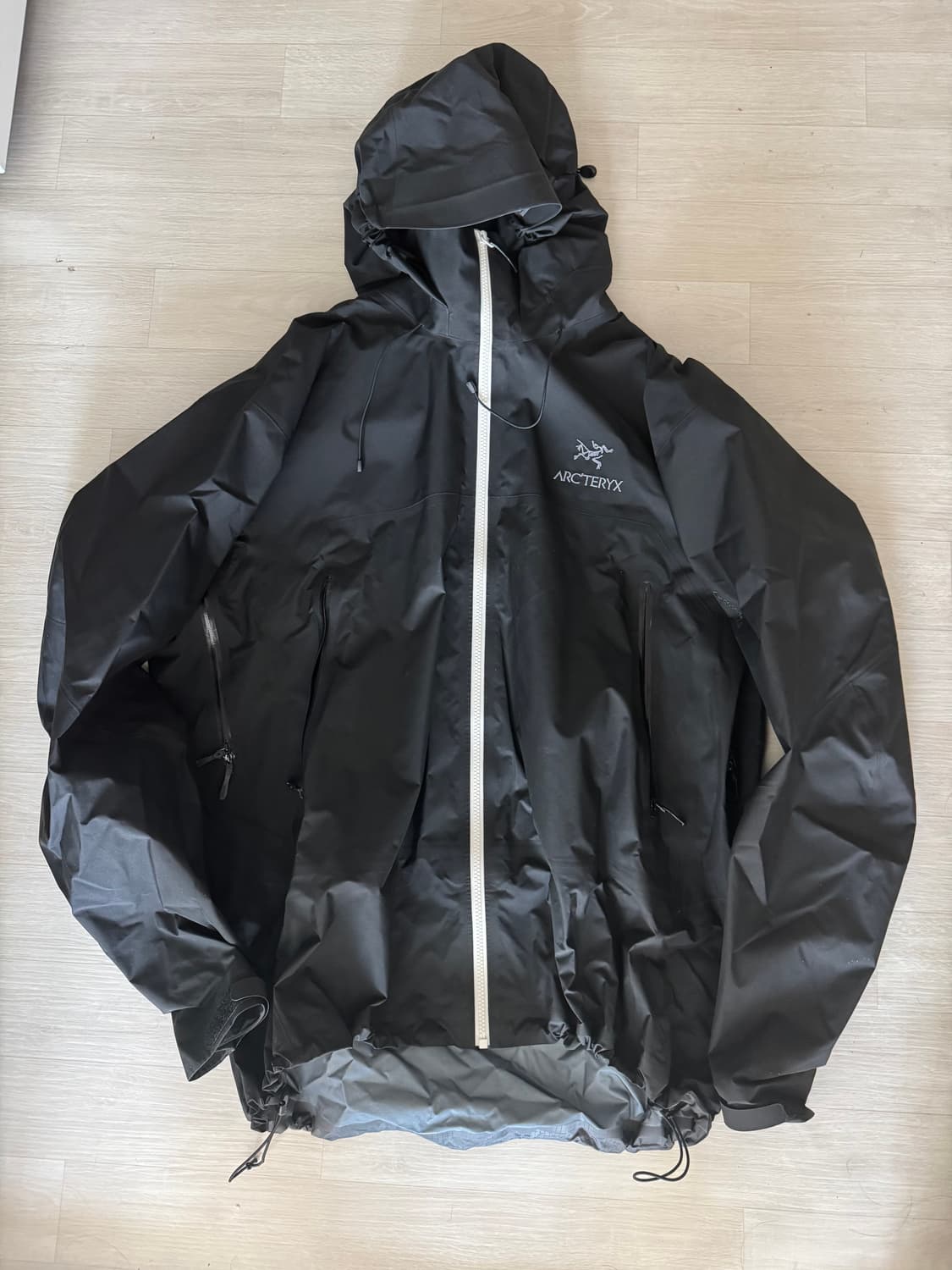 2XL 아크테릭스 베타 AR 고어텍스 자켓 블랙/화이트(검/흰) 상품이미지1