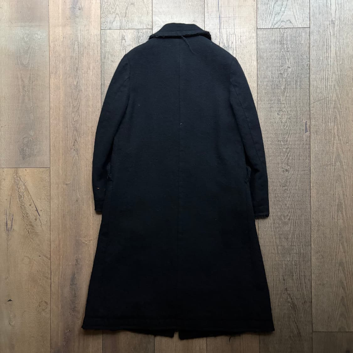 Closing Detail Distressed Wool Coat  상품이미지10