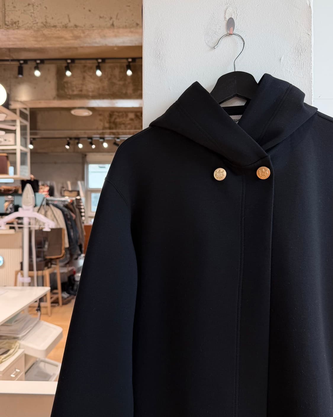 주카 블랙 폴리에스테르 후디 자켓  상품이미지4