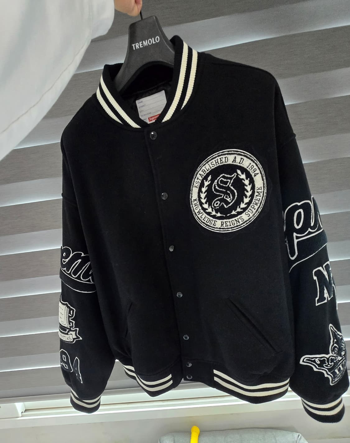 Supreme Veritas Varsity Jacket Black 슈프림 상품이미지4