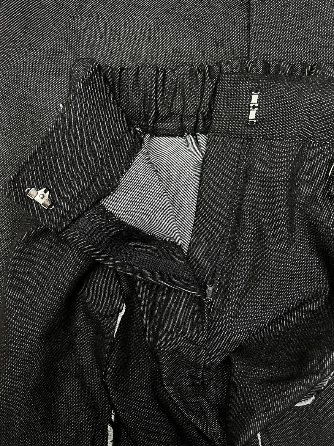 바게트(Baguette) 절개 디테일 데님 롱 스커트 블랙 상품이미지5