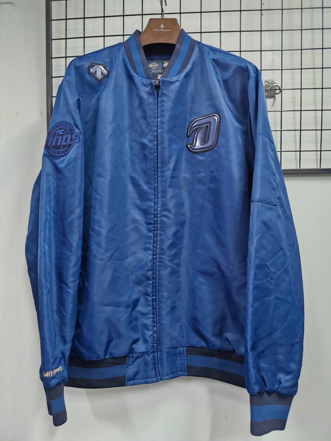 115XXXL 데상트 NC다이노스 바람막이 자켓. 상품이미지1