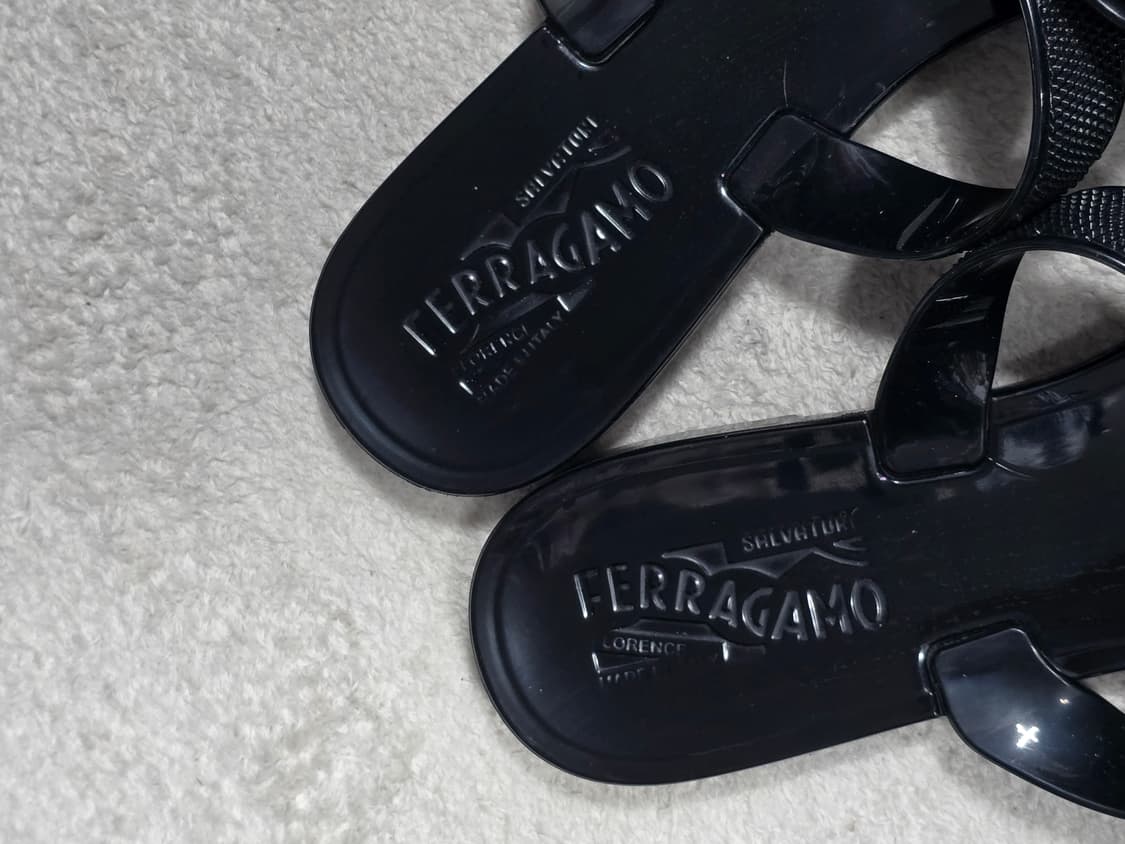 Ferragamo 페라가모 리본 젤리 쪼리 블랙 상품이미지3