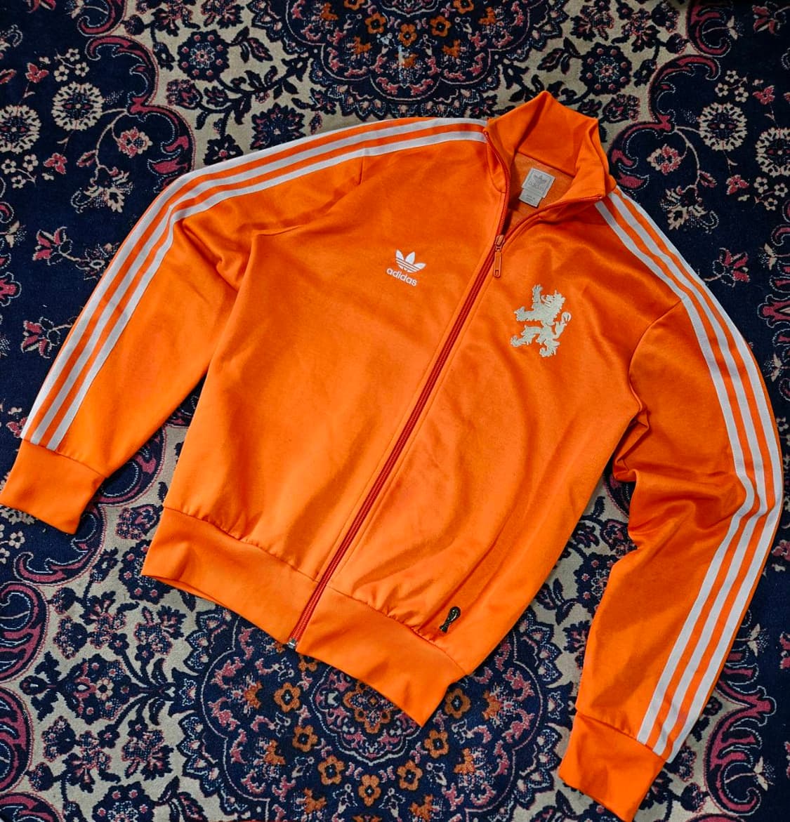 아디다스 x FIFA 올드스쿨 네덜란드 국대 트랙탑 저지 상품이미지1