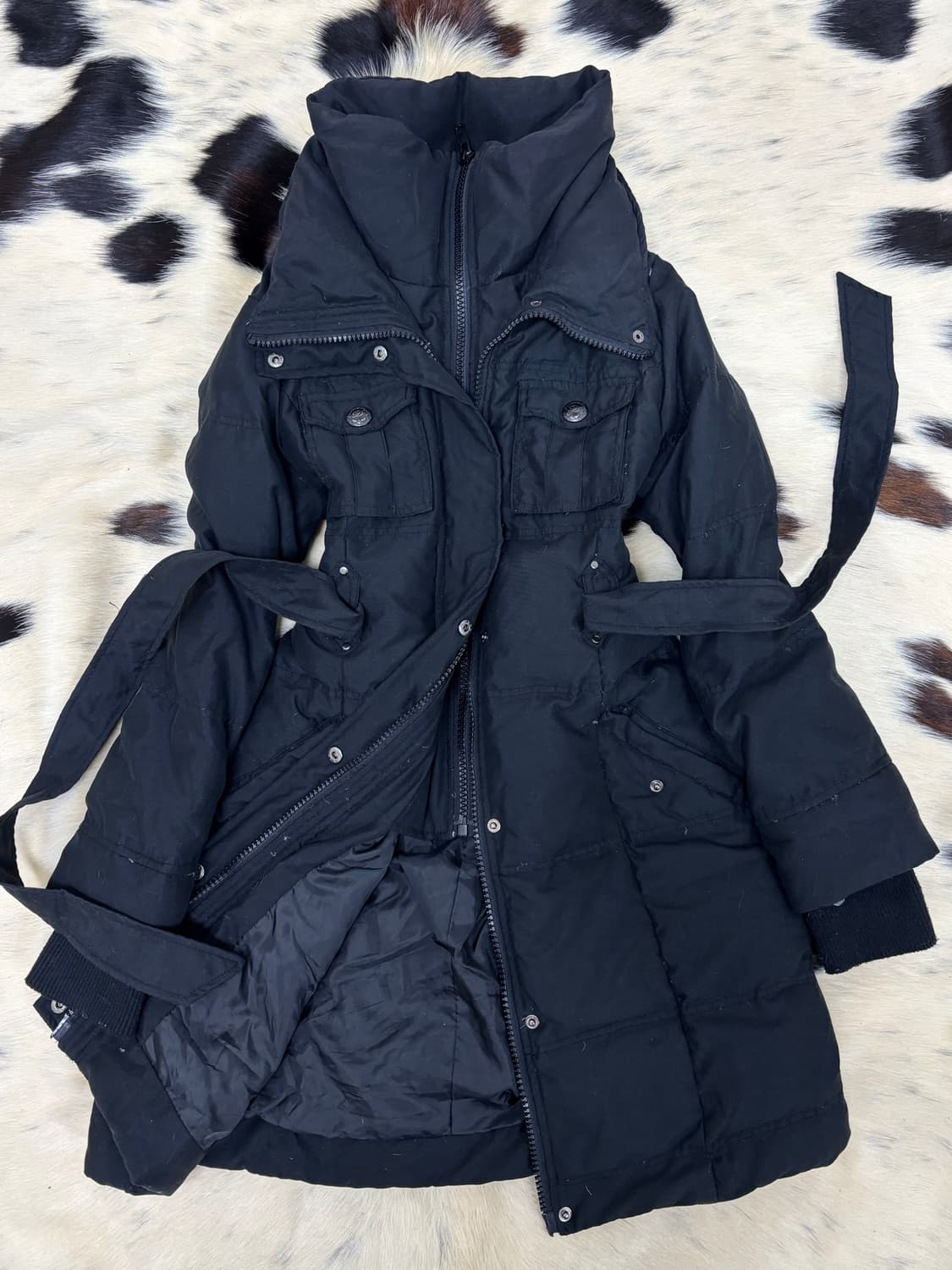 2000s Design Layered Long Padding 상품이미지1