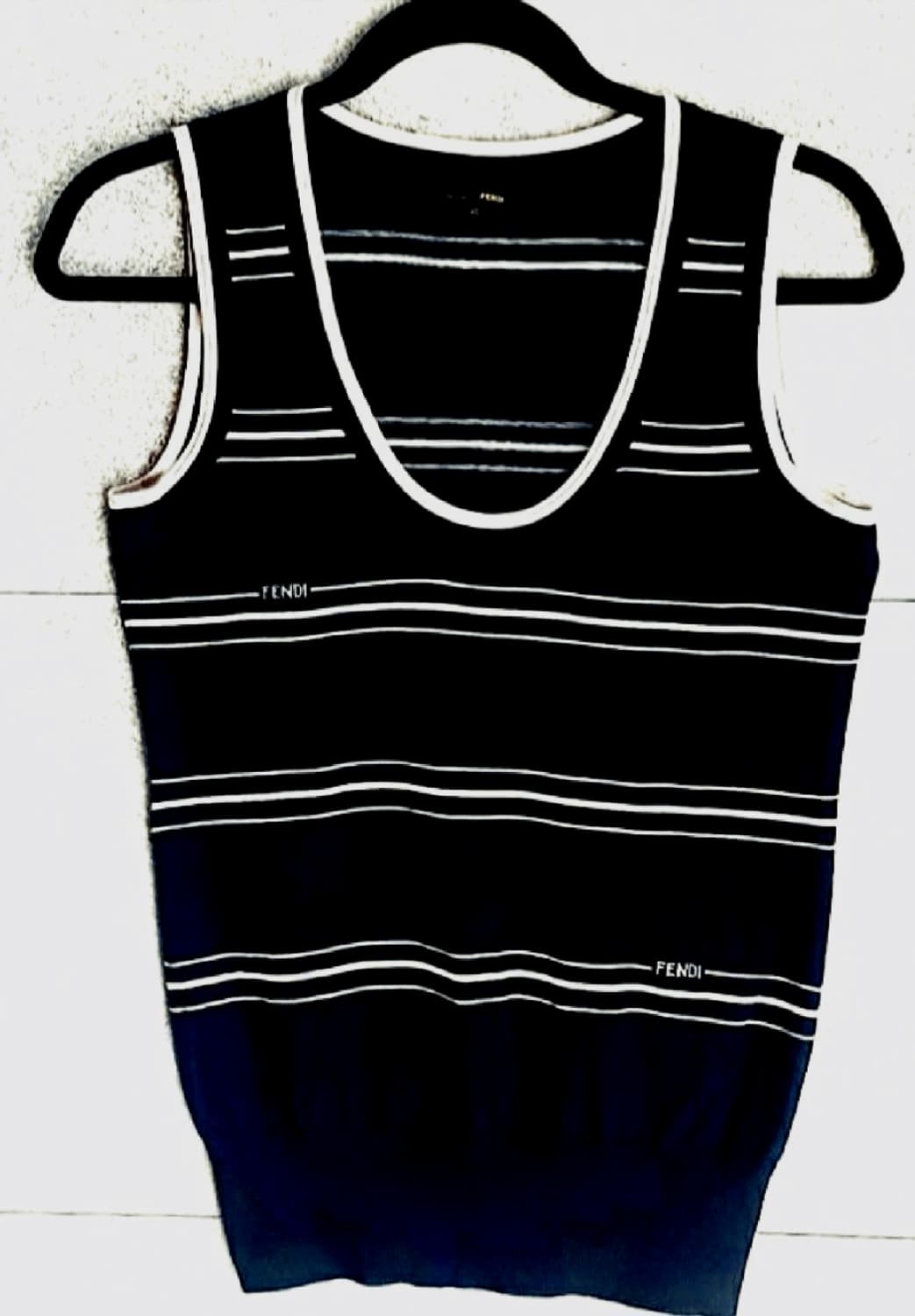 펜디 경량 니트 베스트  상품이미지1