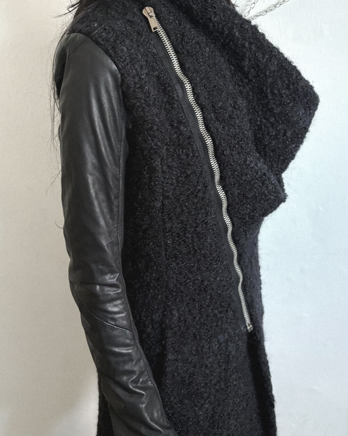 rare* 릭오웬스 사선지퍼 하이넥 모헤어 레더슬리브 코트 상품이미지3