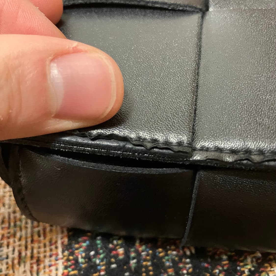 [OS] 보테가 베네타 카세트 벨트 백 블랙 상품이미지6