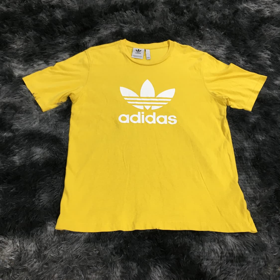 투티/A10 ADIDAS 빅로고 반팔 노랑 스포티 상품이미지1