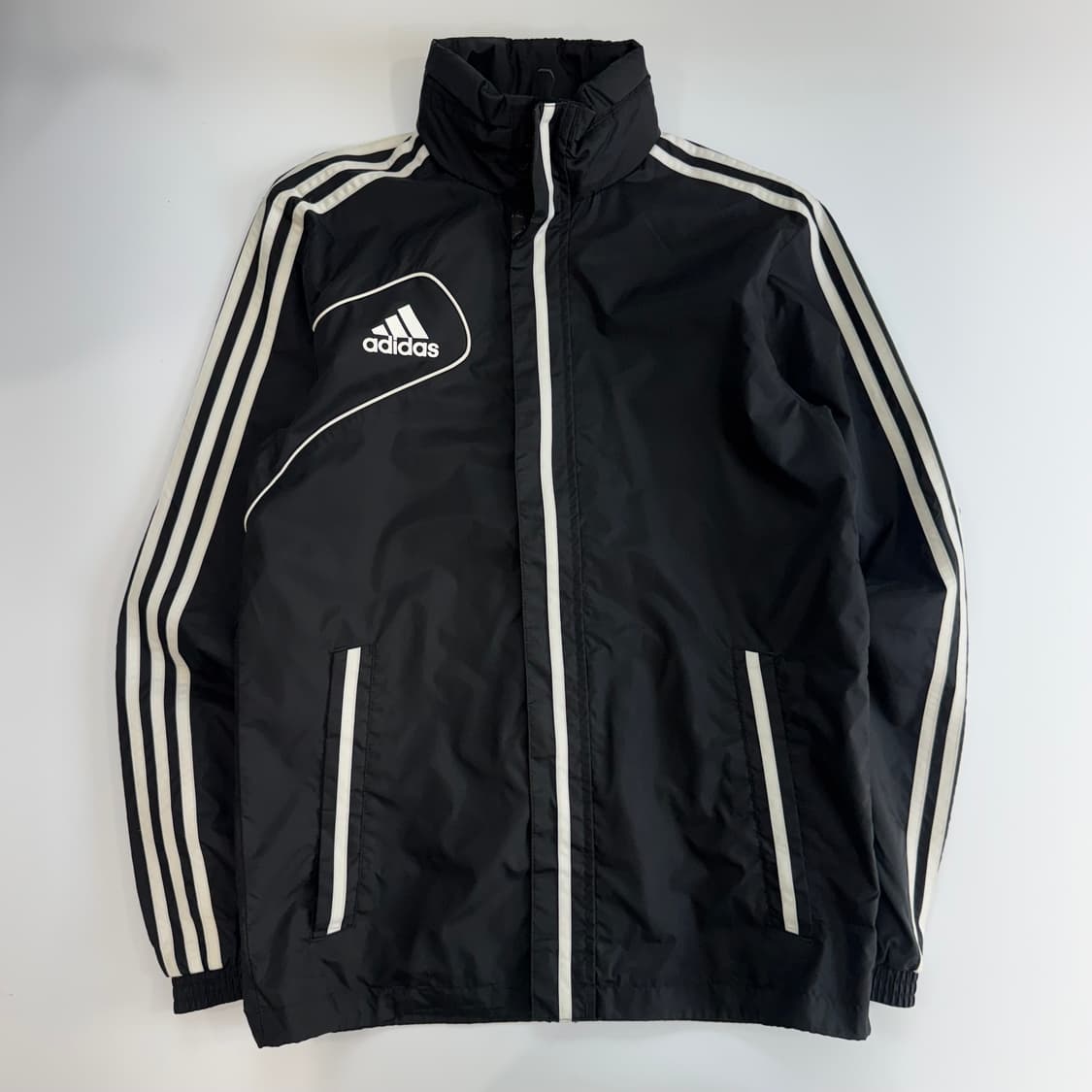 Adidas 아디다스 삼각로고 트랙탑 라인 블랙 바람막이 상품이미지3