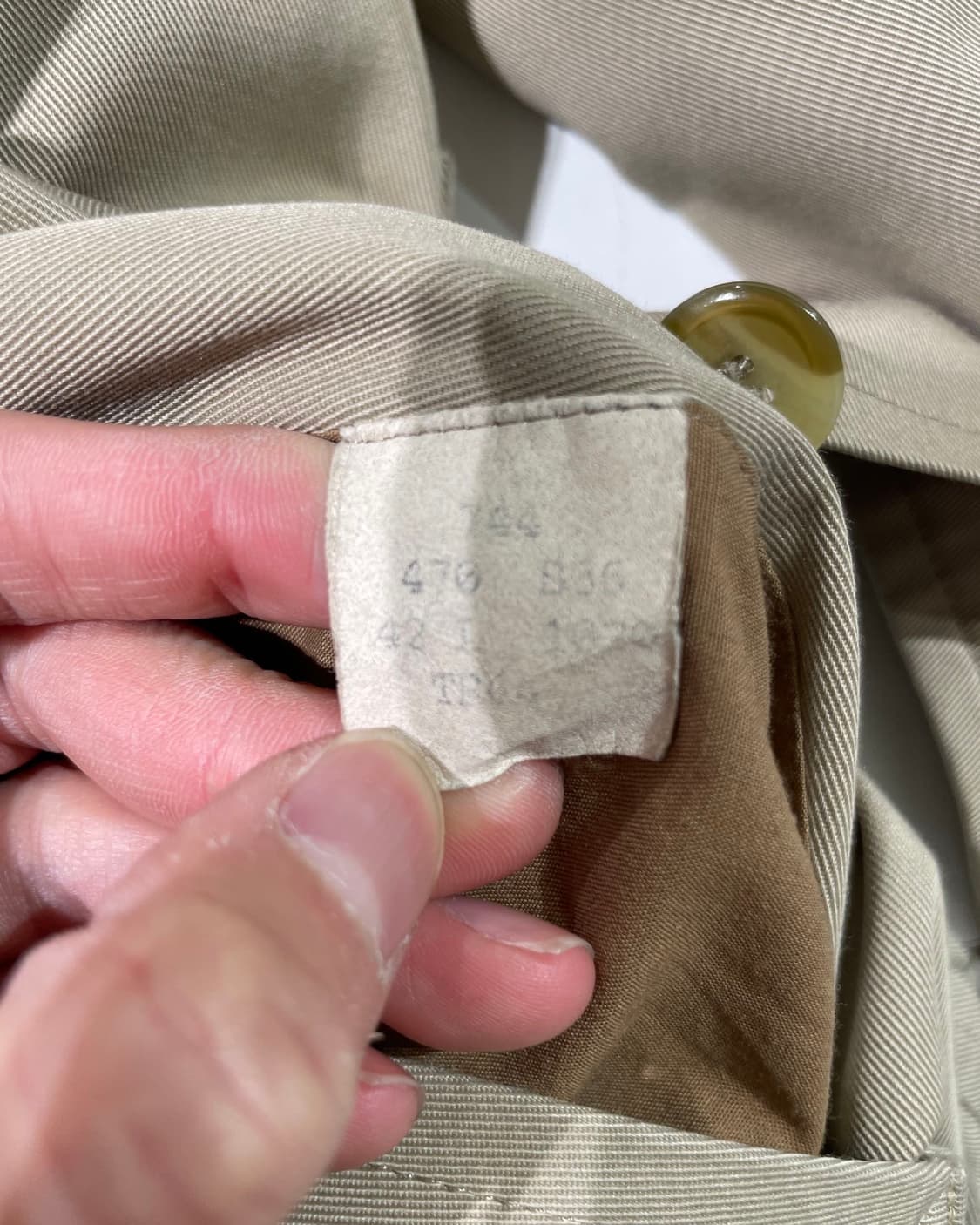 버버리 라이트 베이지 더블 브레스티드 트렌치 코트 상품이미지8