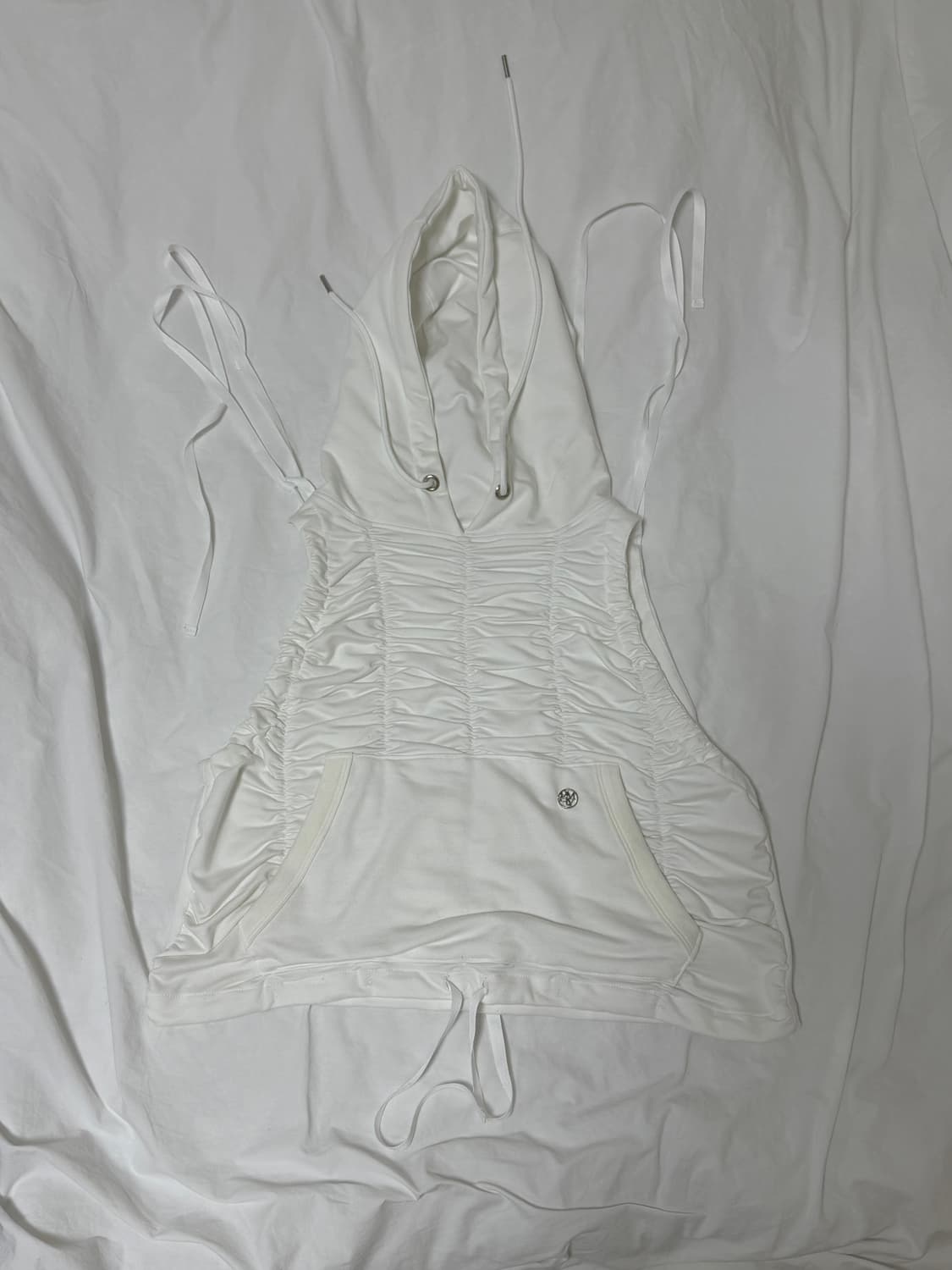 김미더영 후드 슬리브리스 화이트 상품이미지2