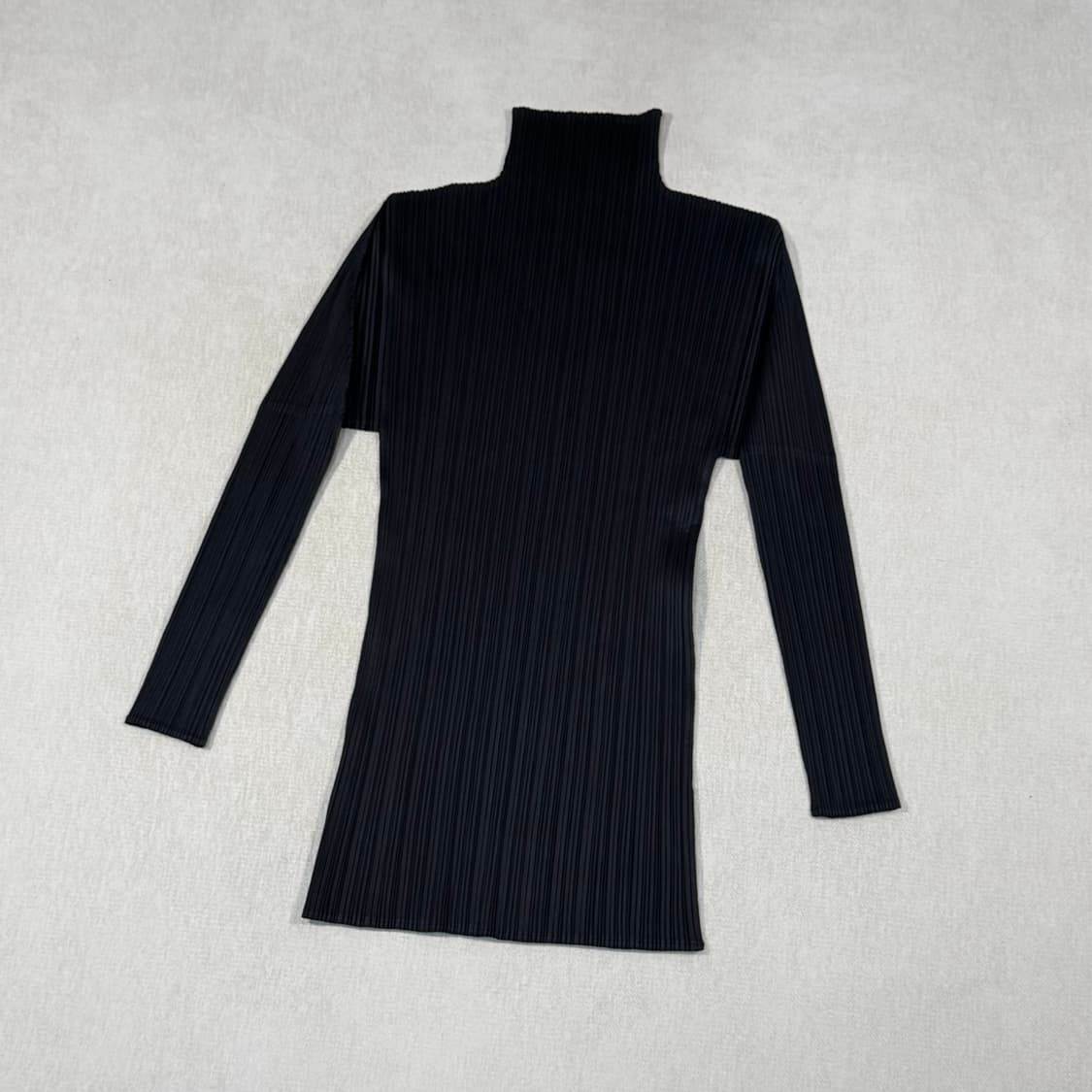Pleats Please Issey Miyake Pleated Top  상품이미지2