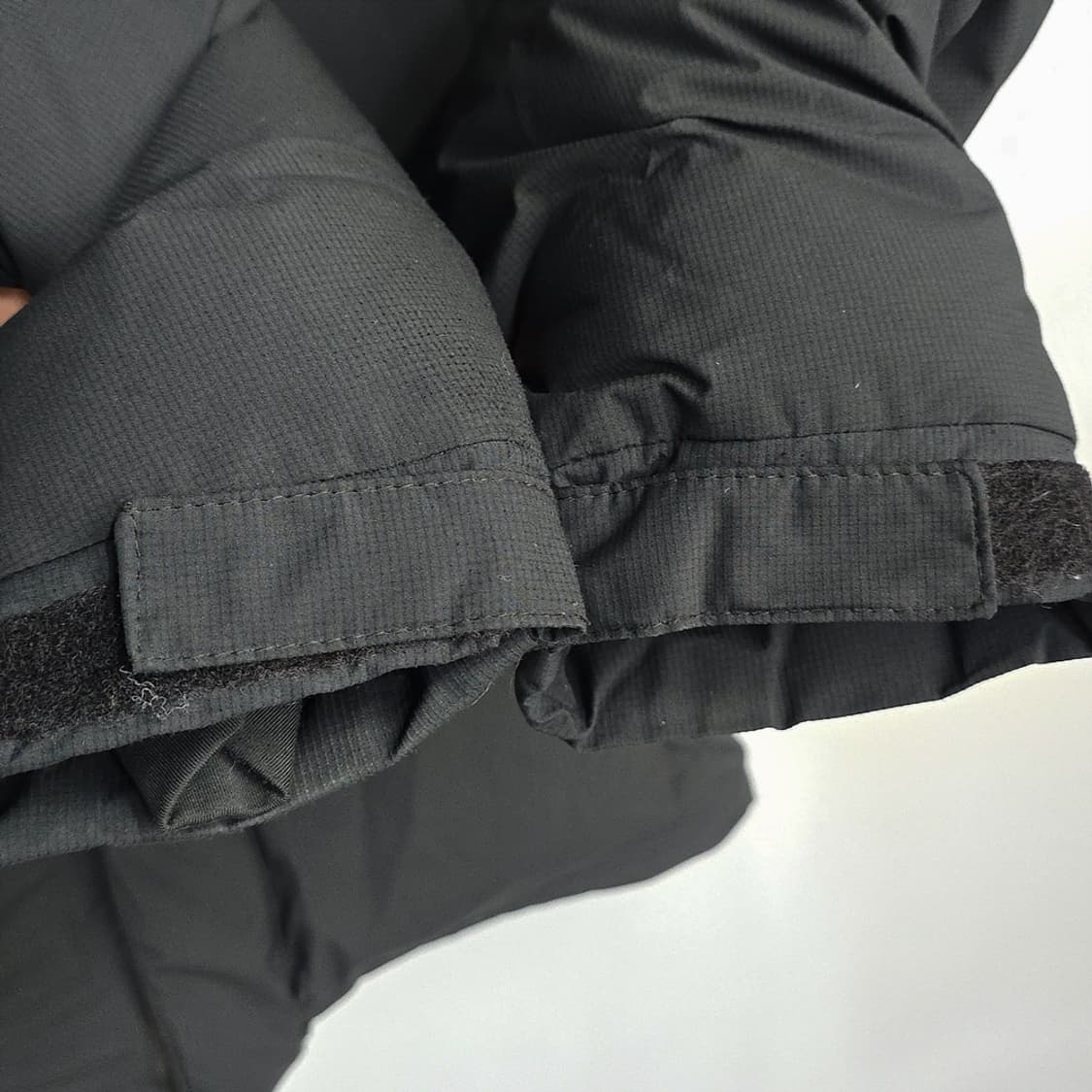 언더아머 구스다운 자켓 M 상품이미지5